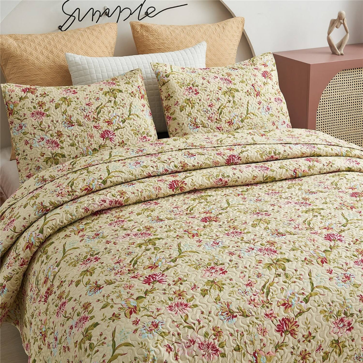 3 - Piece Printed Reversible Bedding Quilt Set - Vintage Floral - Queen